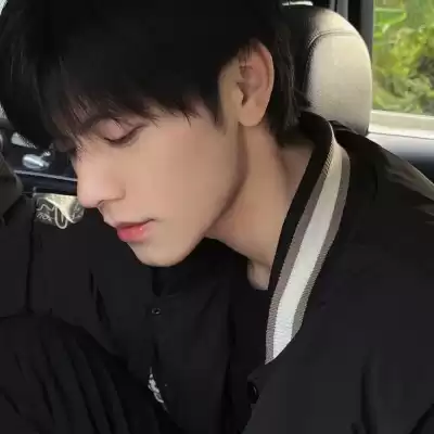 丁芷巧